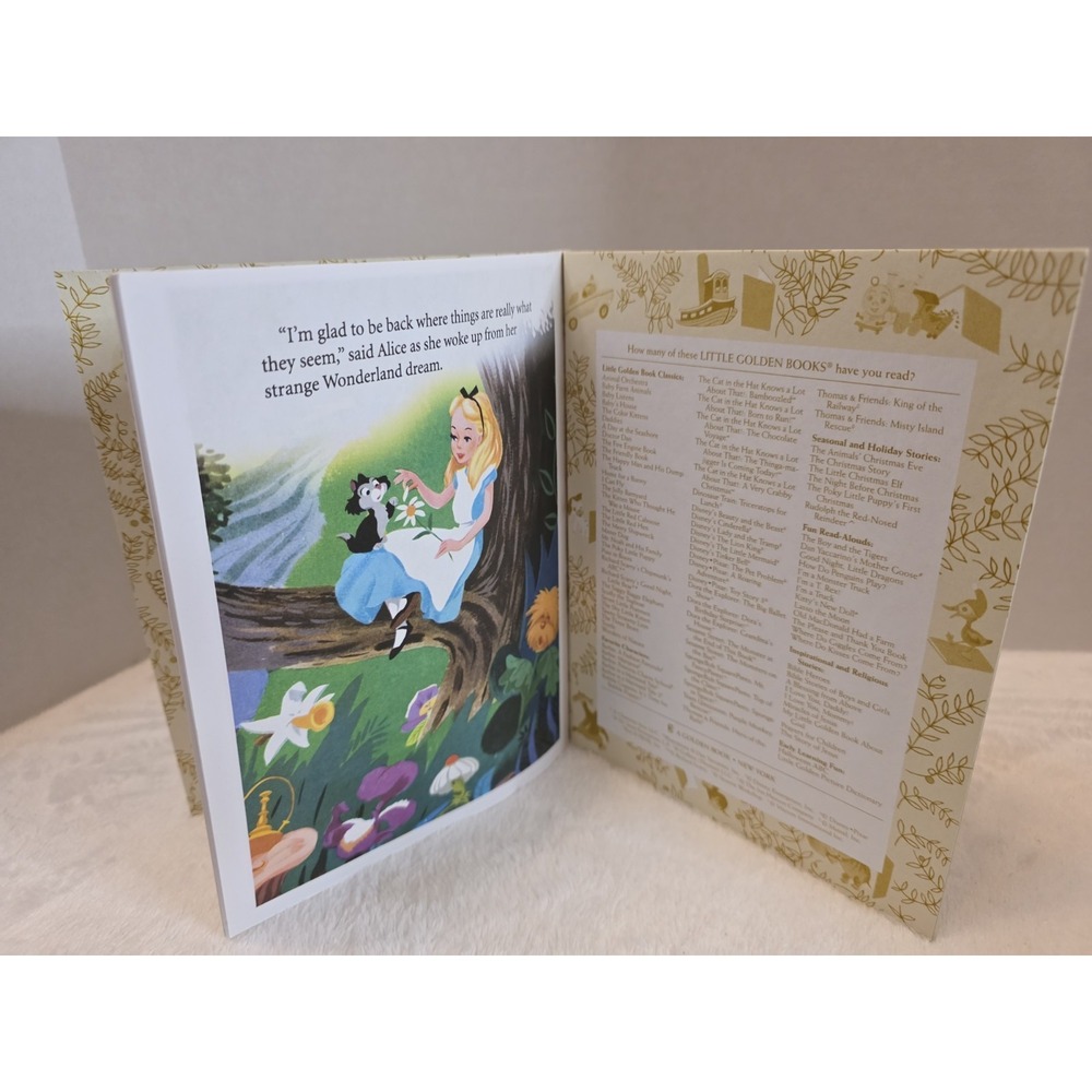 VNTG Little Golden Book 3 Disney, 3 Little Pigs, Alice In Wonderland, Pinocchio - Picture 5 of 16